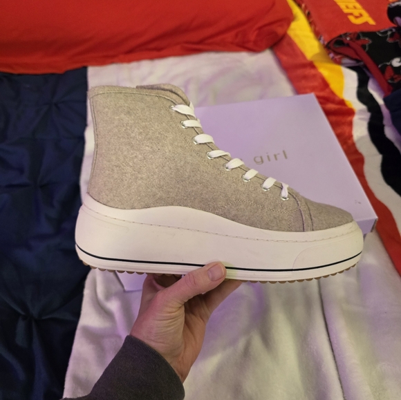 Madden Girl Oatmeal Renegades - Picture 7 of 11